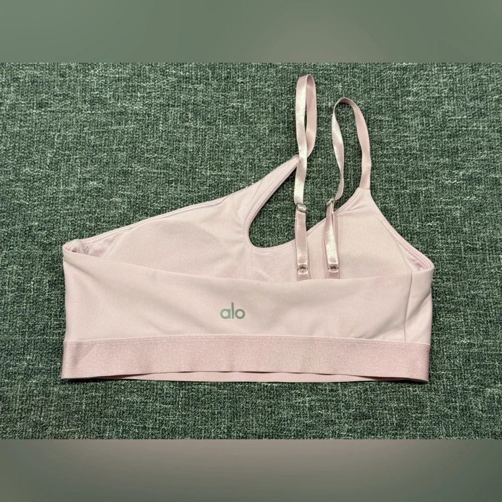 ALO Yoga One-Shoulder Cutout Sports Bra in Light Pink